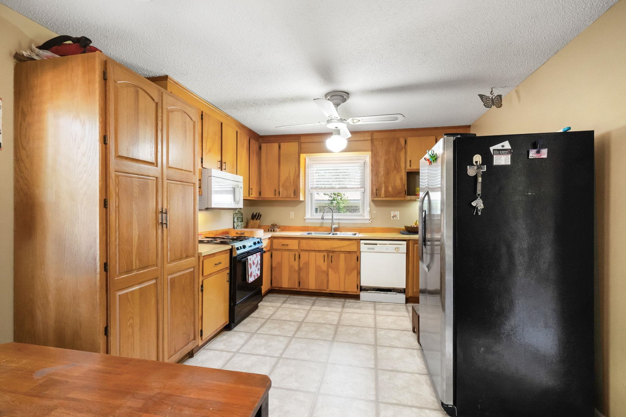 3905 Heron Circle