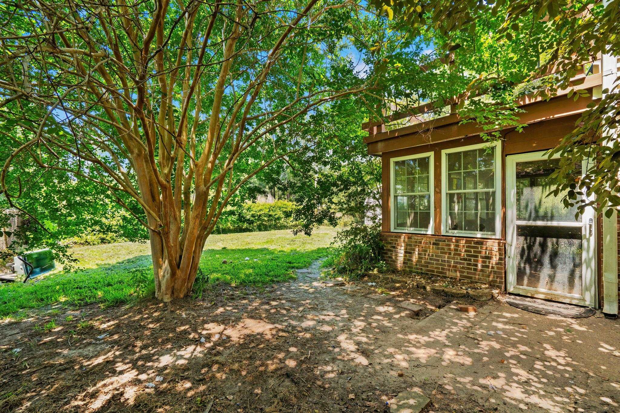 3905 Heron Circle