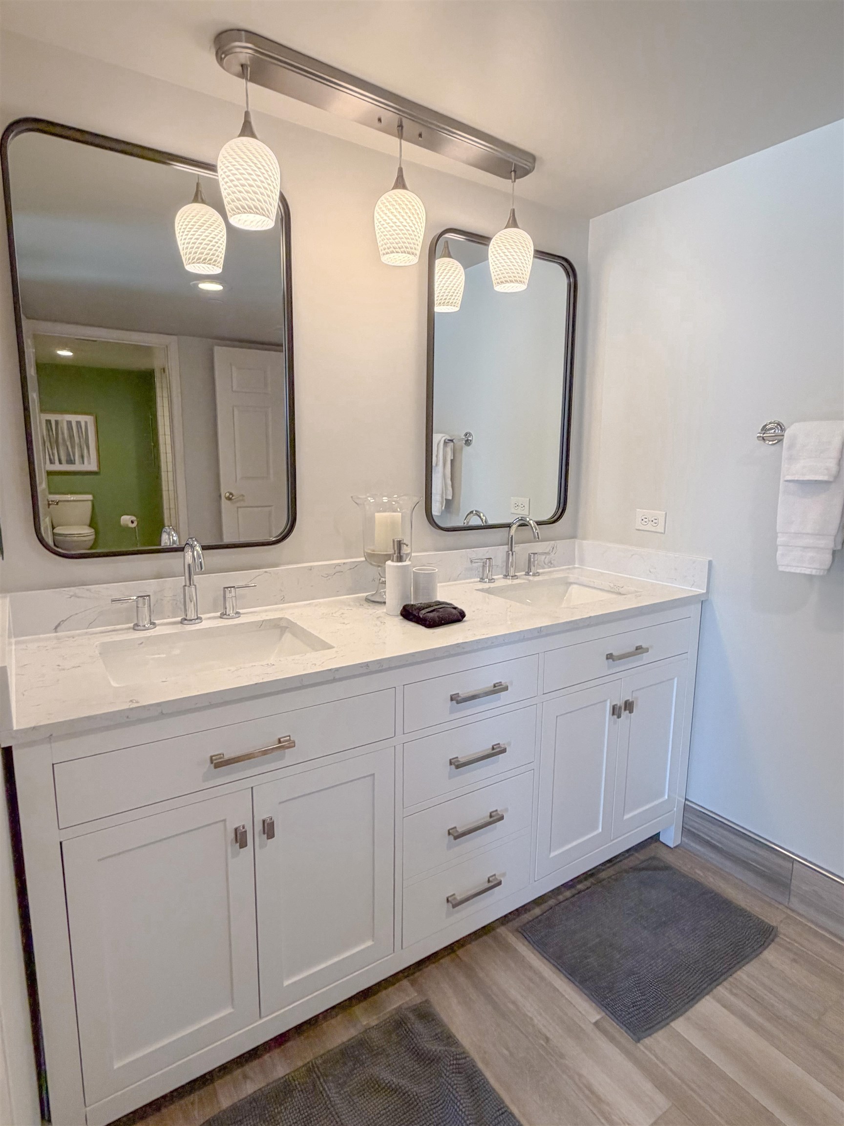 8560 Queensway Blvd. Unit: 1209