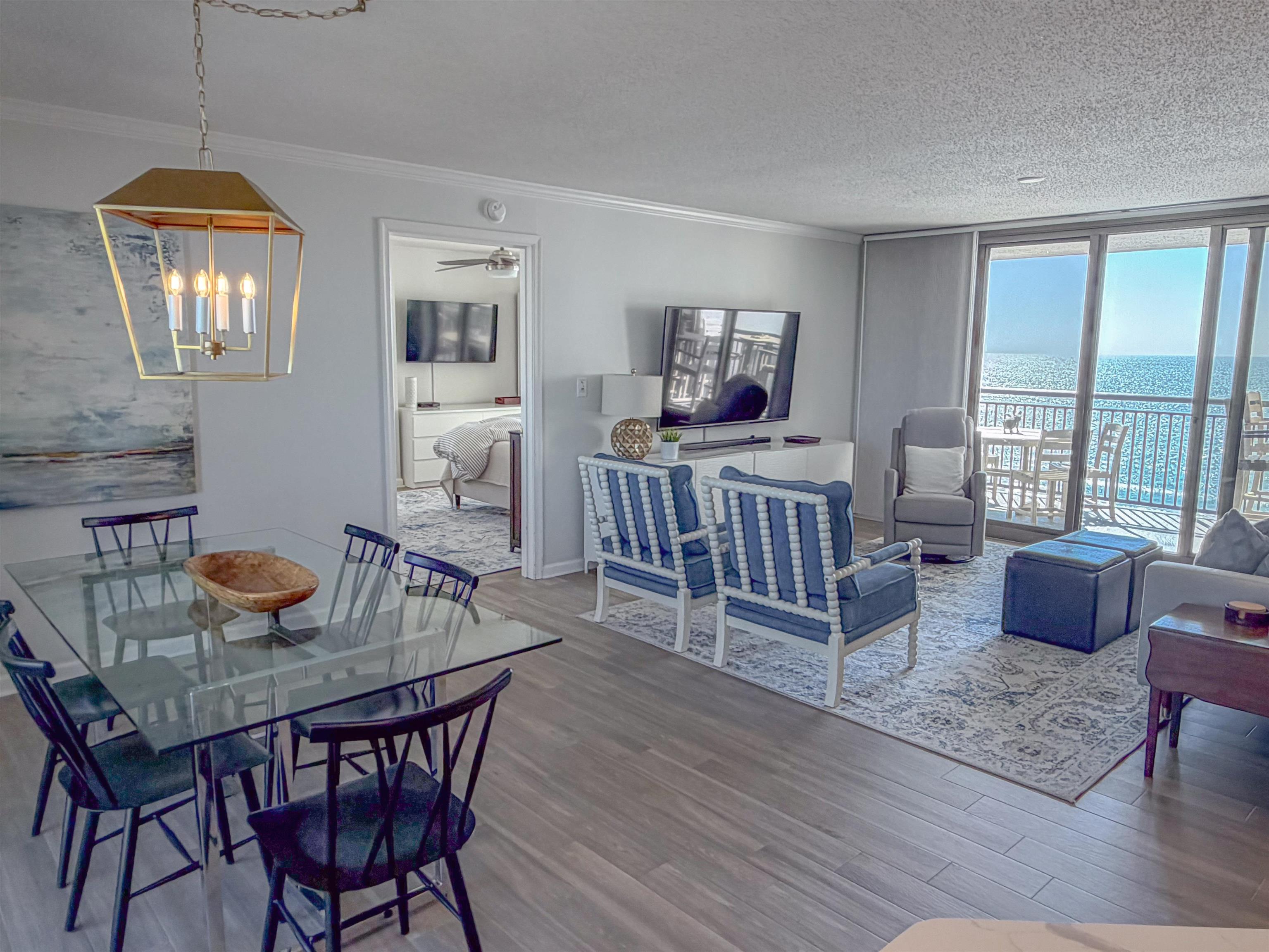 8560 Queensway Blvd. Unit: 1209