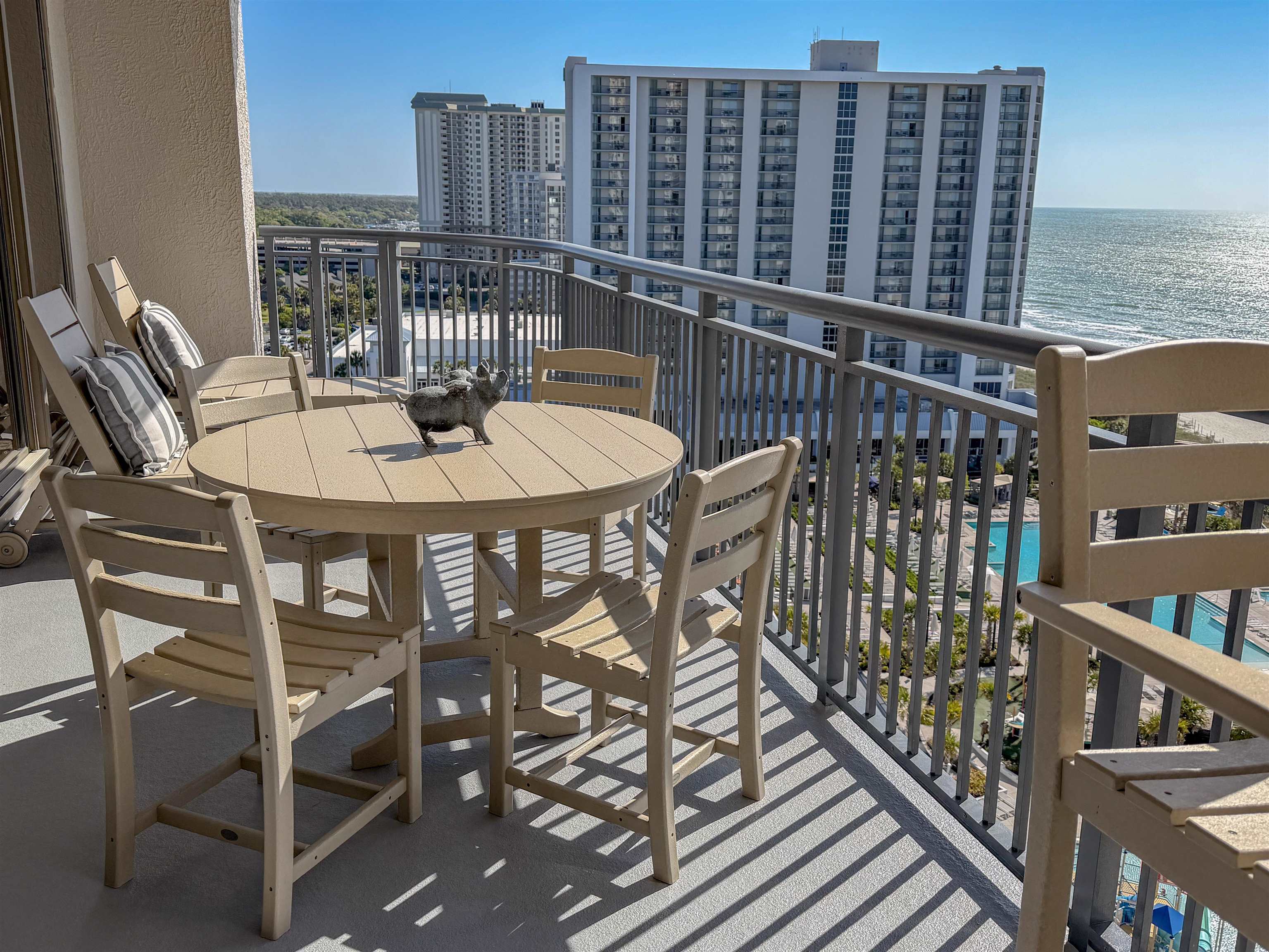 8560 Queensway Blvd. Unit: 1209