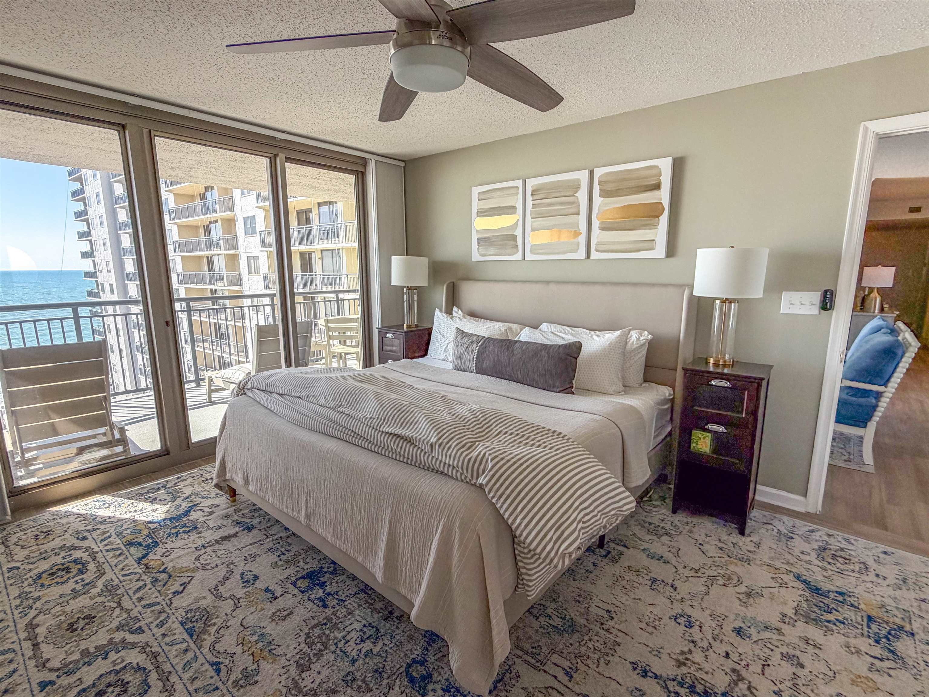 8560 Queensway Blvd. Unit: 1209