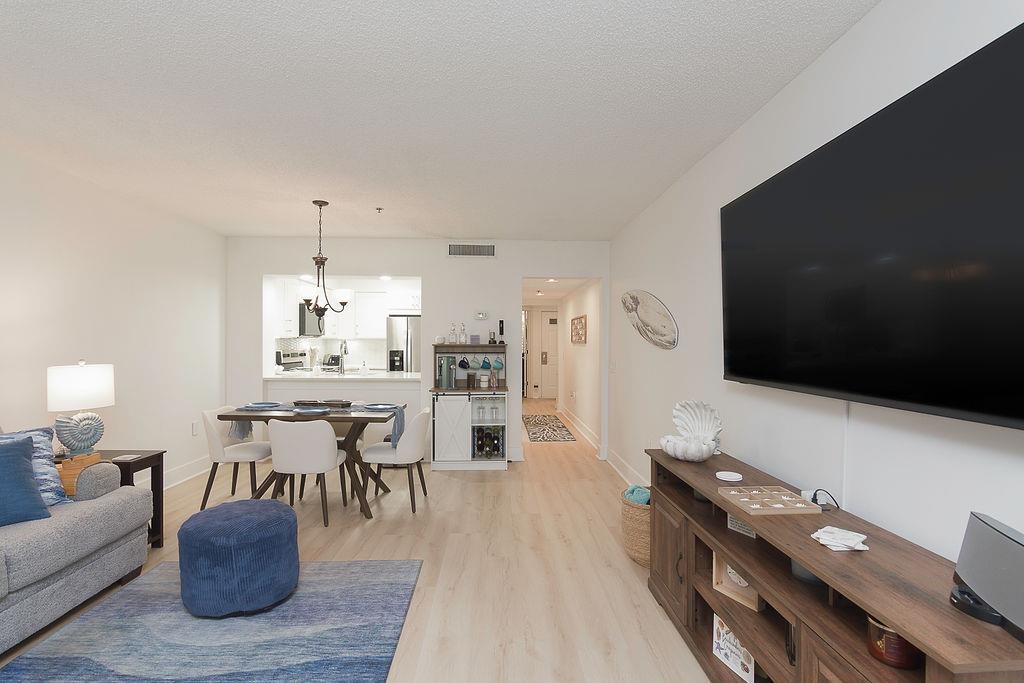 180 Rothbury Circle Unit: 206