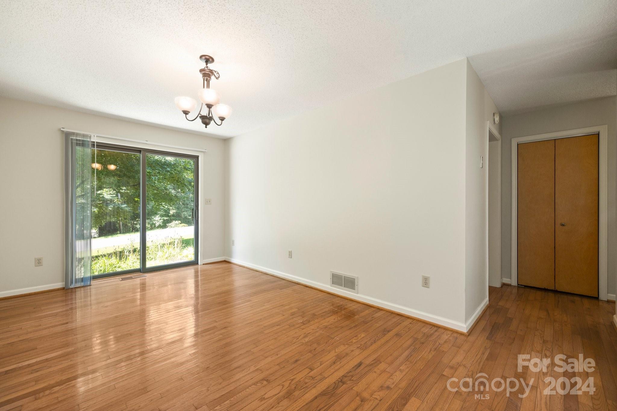 42 Red Oak Lane