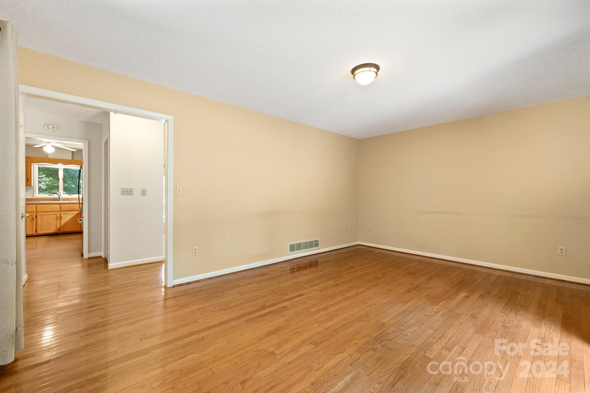 42 Red Oak Lane
