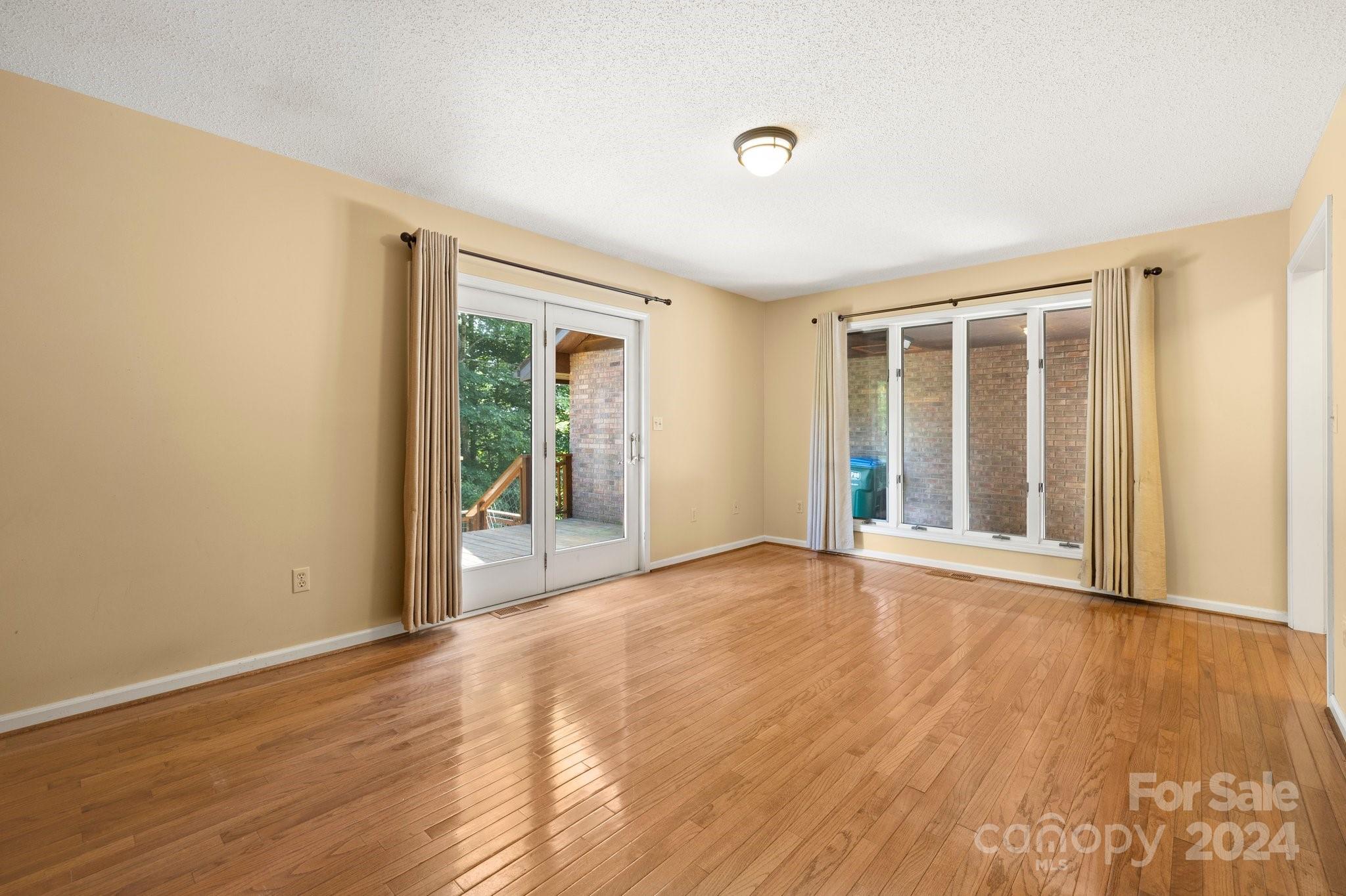 42 Red Oak Lane