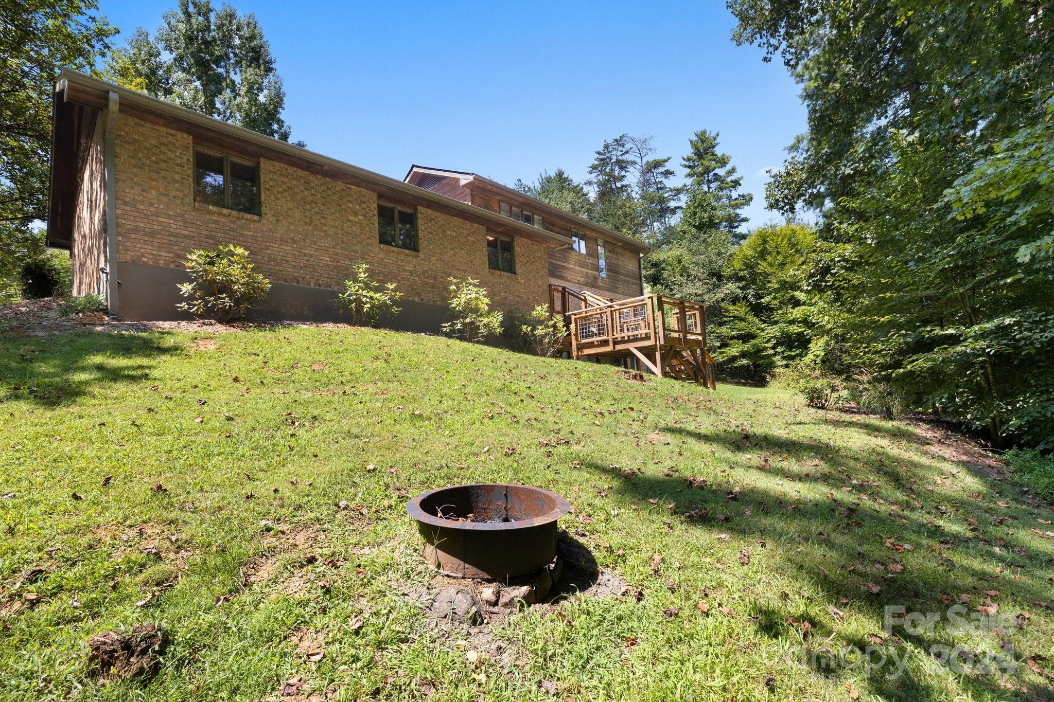 42 Red Oak Lane