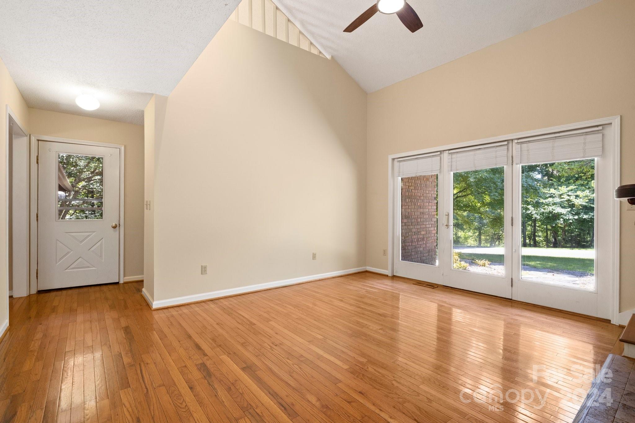 42 Red Oak Lane