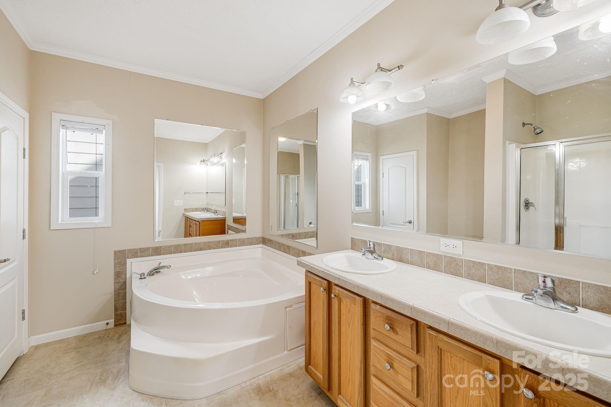 16 Lewis Creek Drive