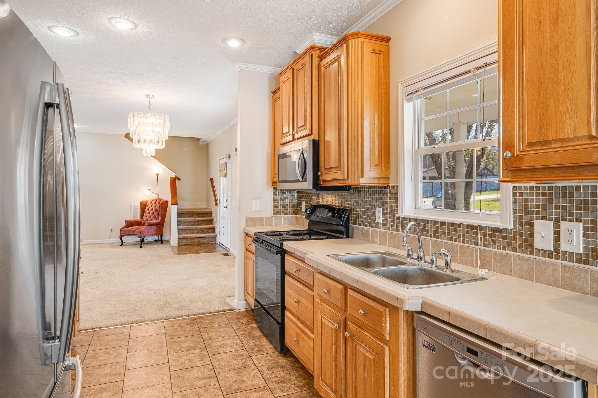 16 Lewis Creek Drive
