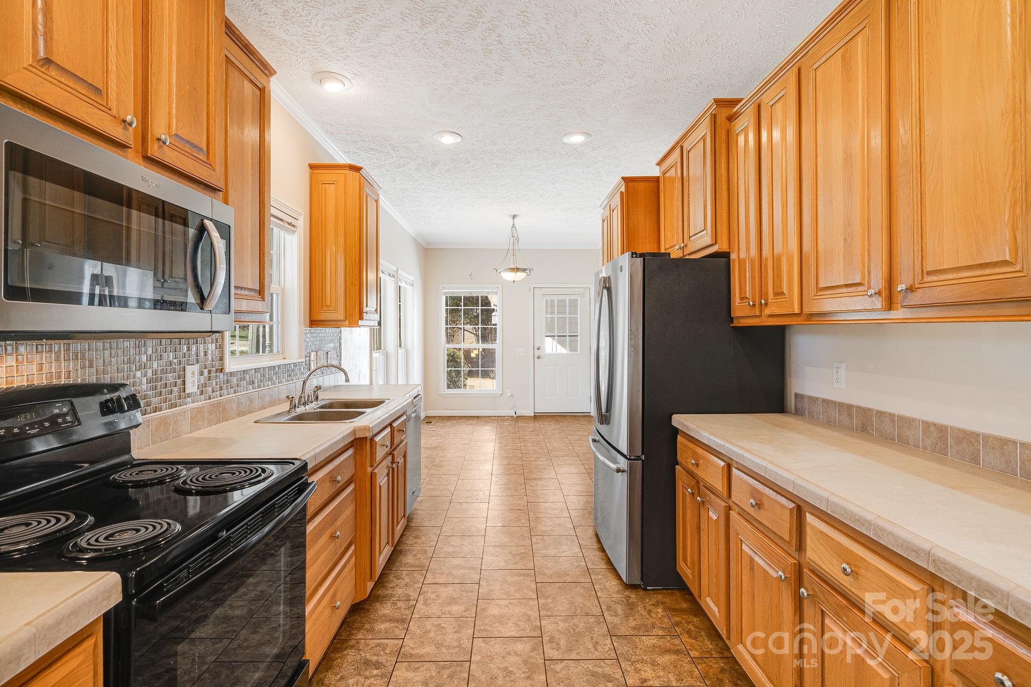 16 Lewis Creek Drive