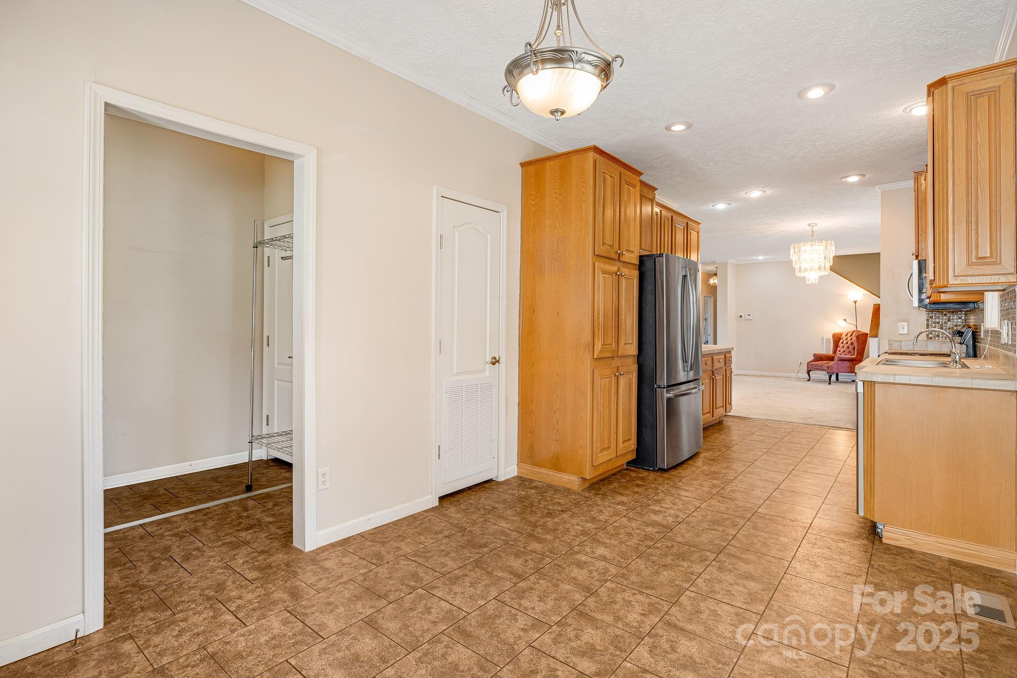 16 Lewis Creek Drive