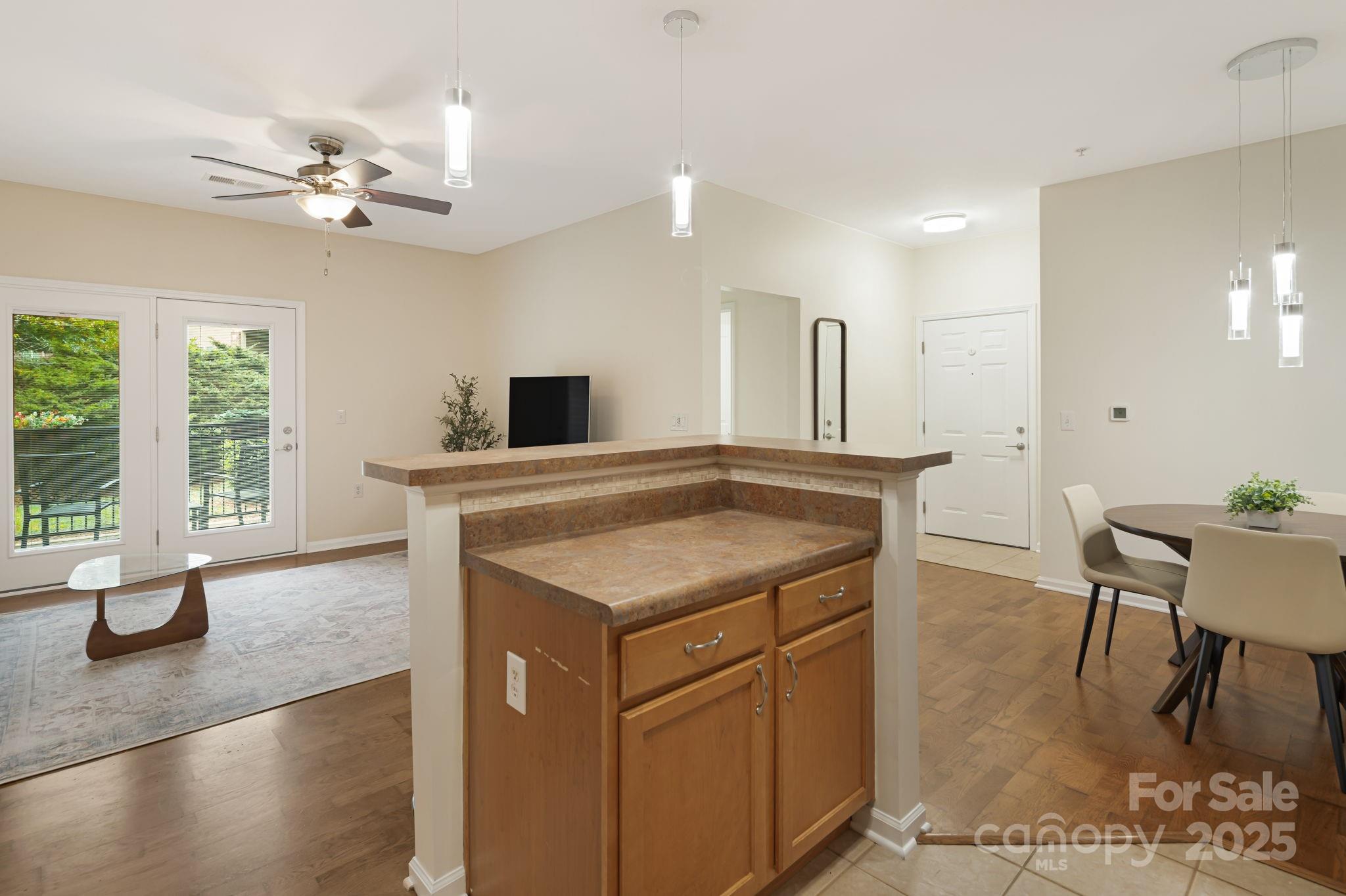 291 Brickton Village Circle Unit: 106