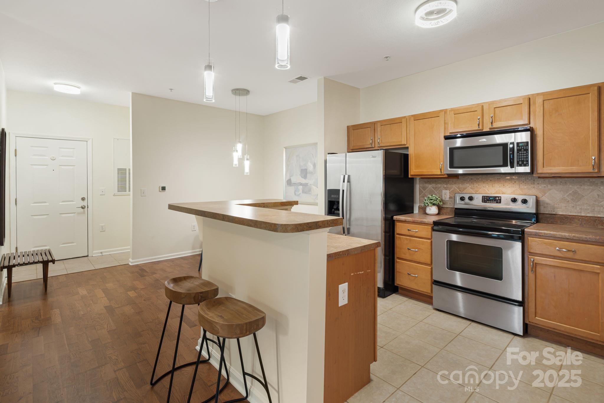 291 Brickton Village Circle Unit: 106