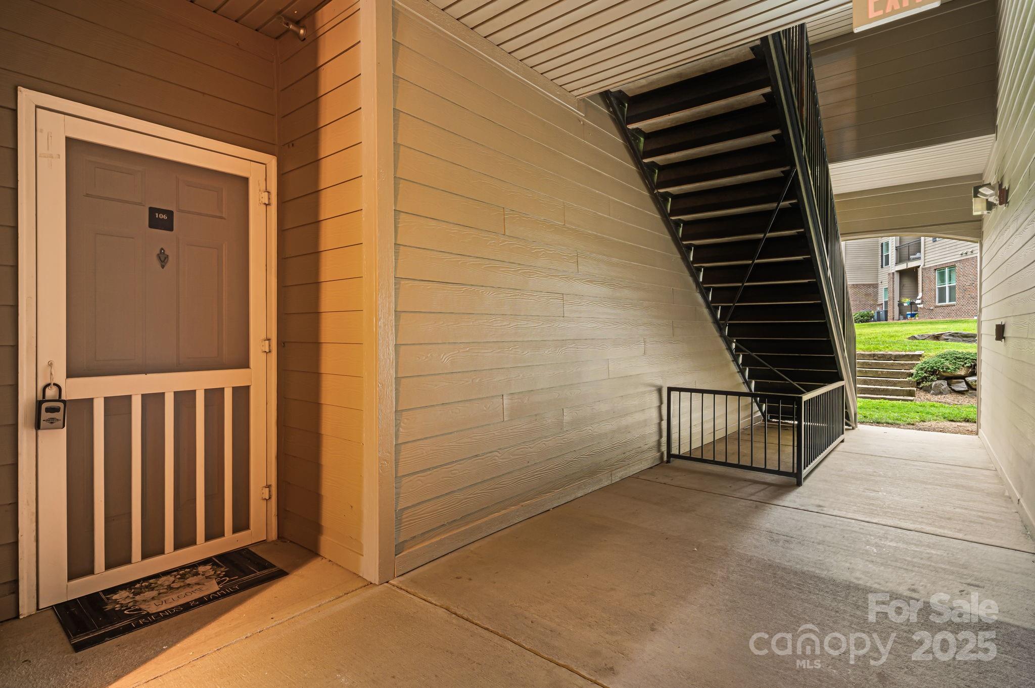 291 Brickton Village Circle Unit: 106