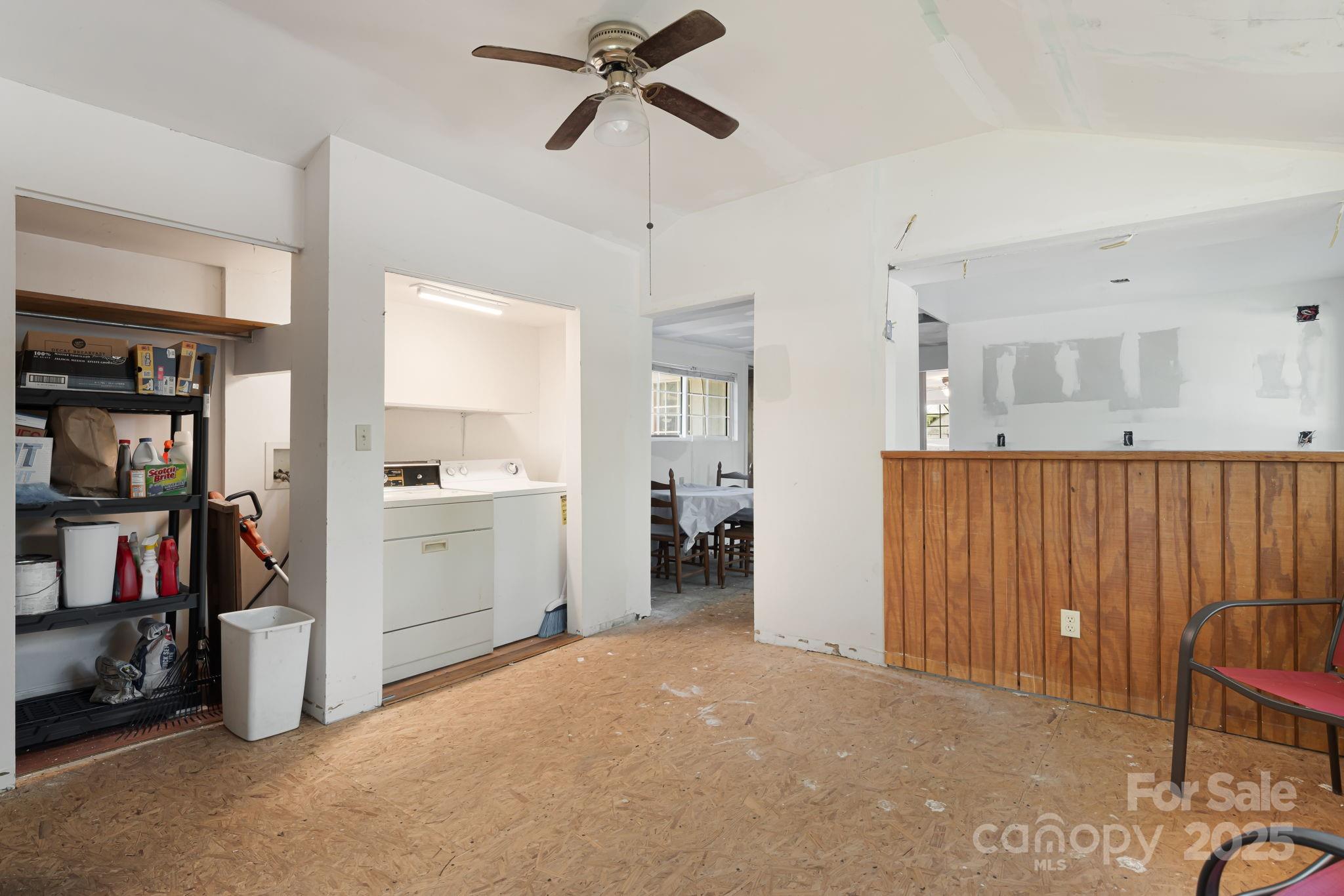 609 Maple Street