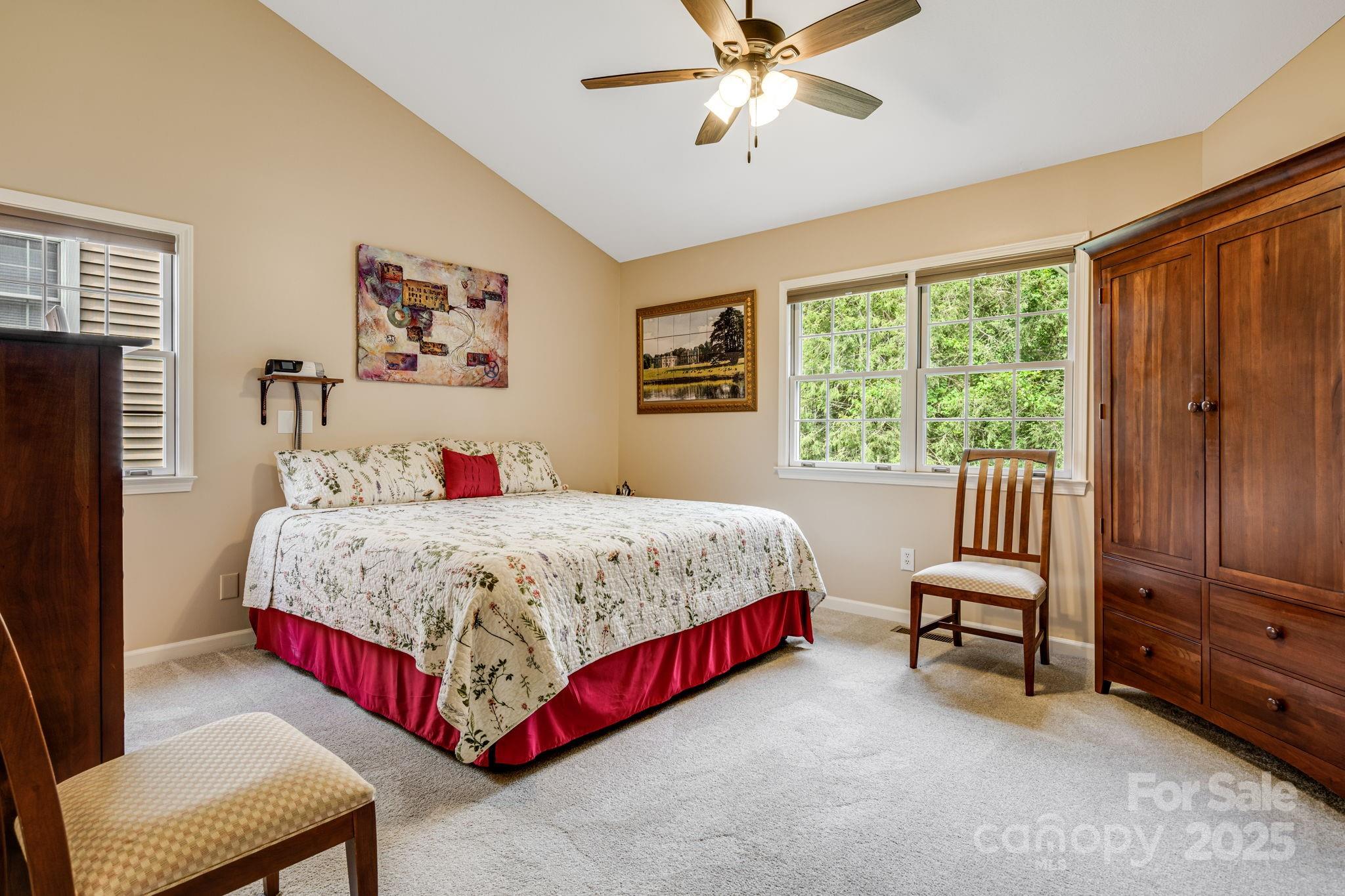 1015 Saddlebrook Drive