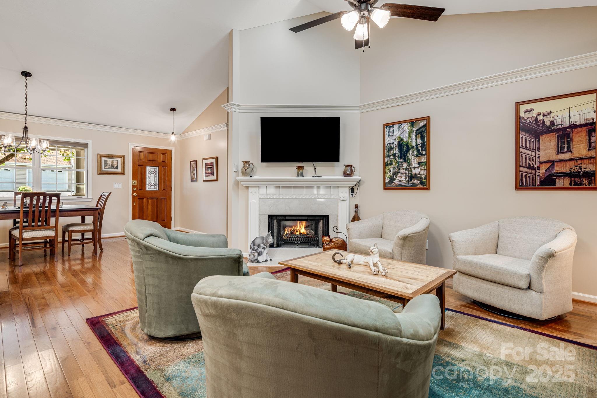 1015 Saddlebrook Drive
