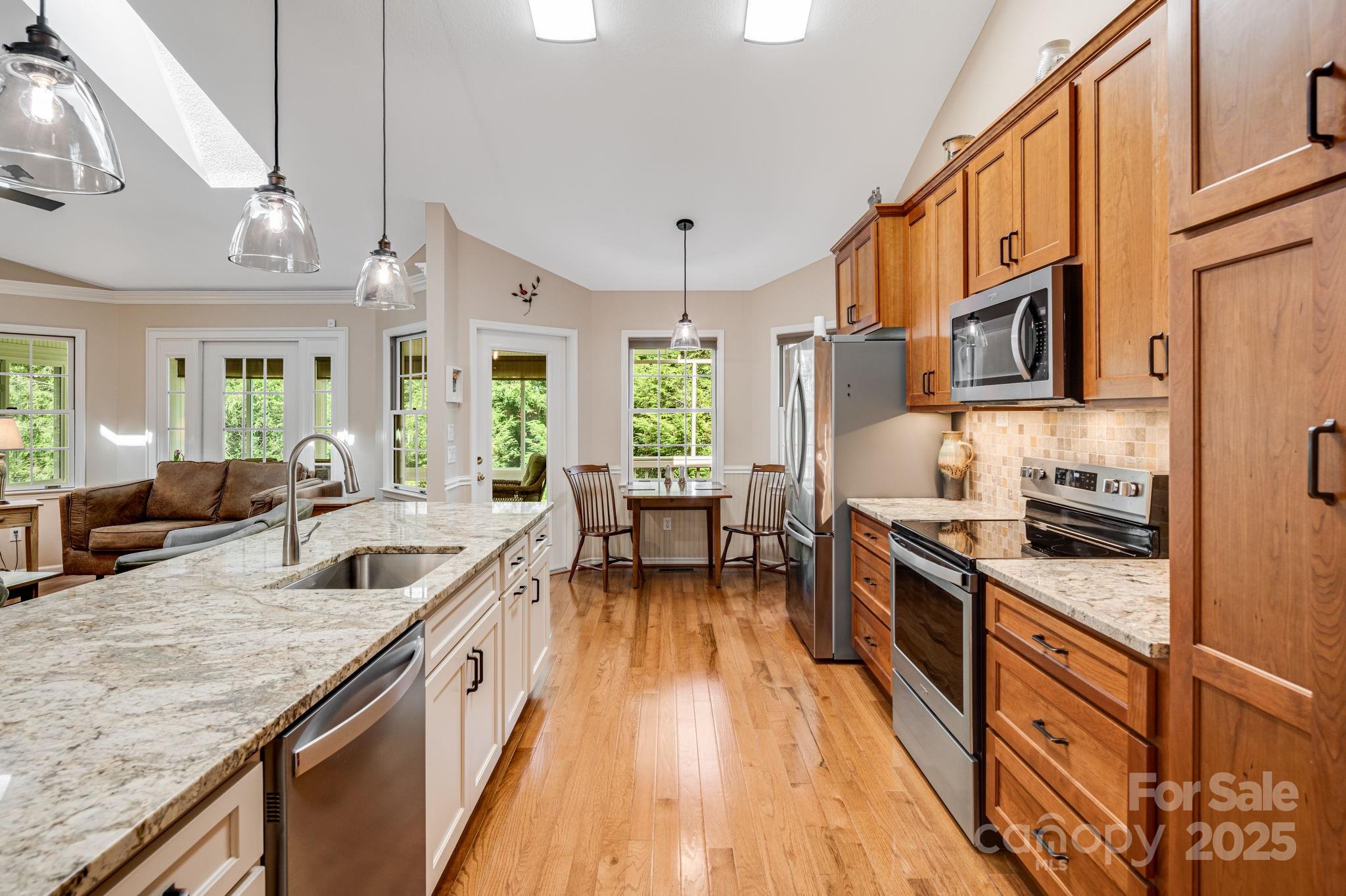 1015 Saddlebrook Drive