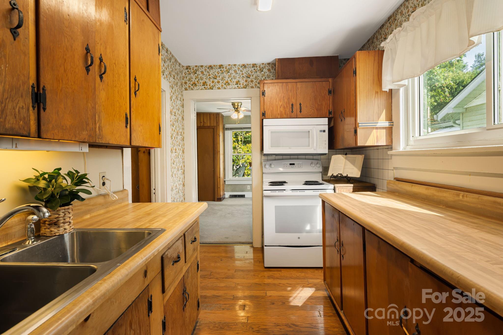 29 Oteen Park Place