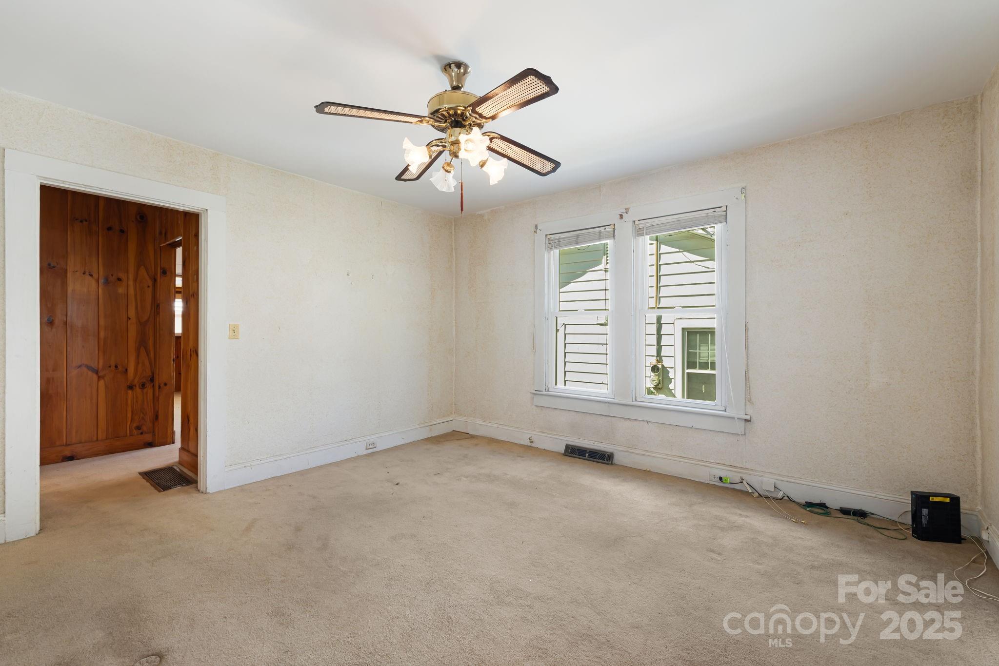 29 Oteen Park Place