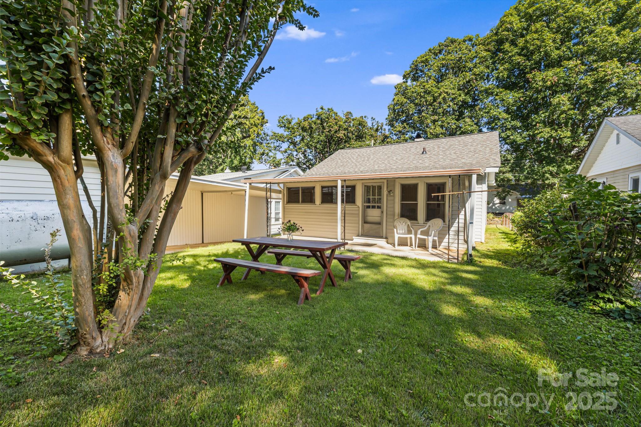 29 Oteen Park Place