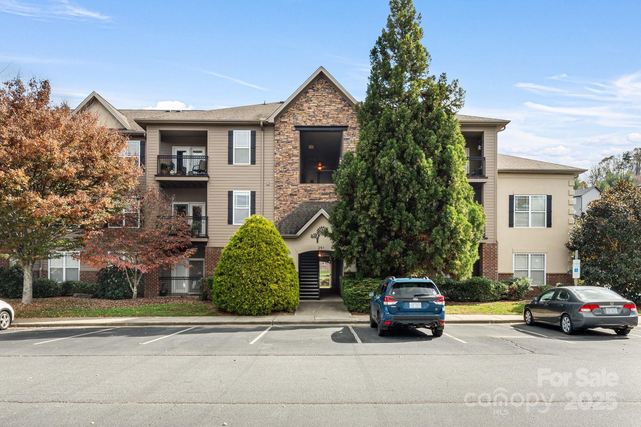 291 Brickton Village Circle Unit: #106