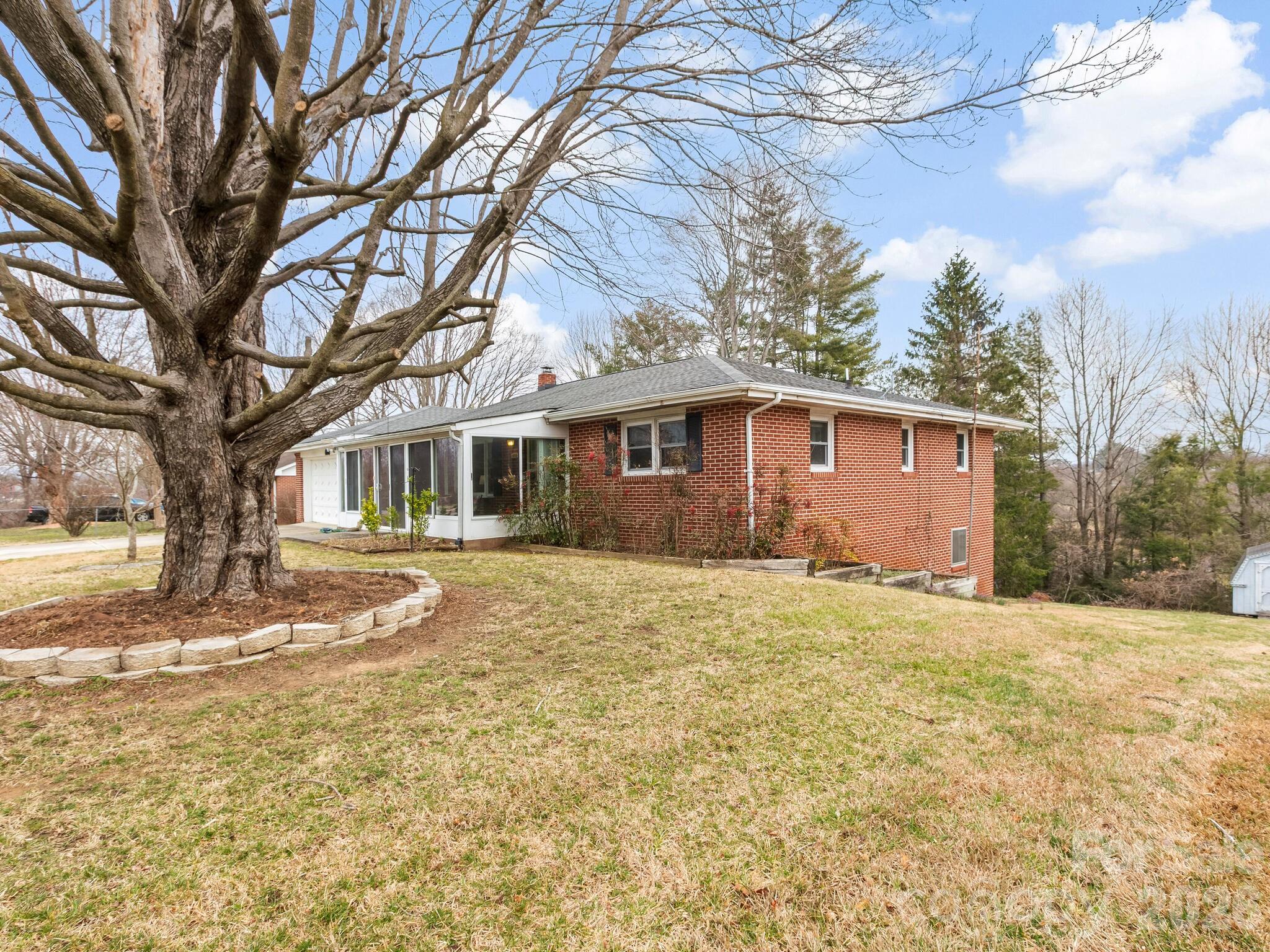 608 S Buena Vista Drive