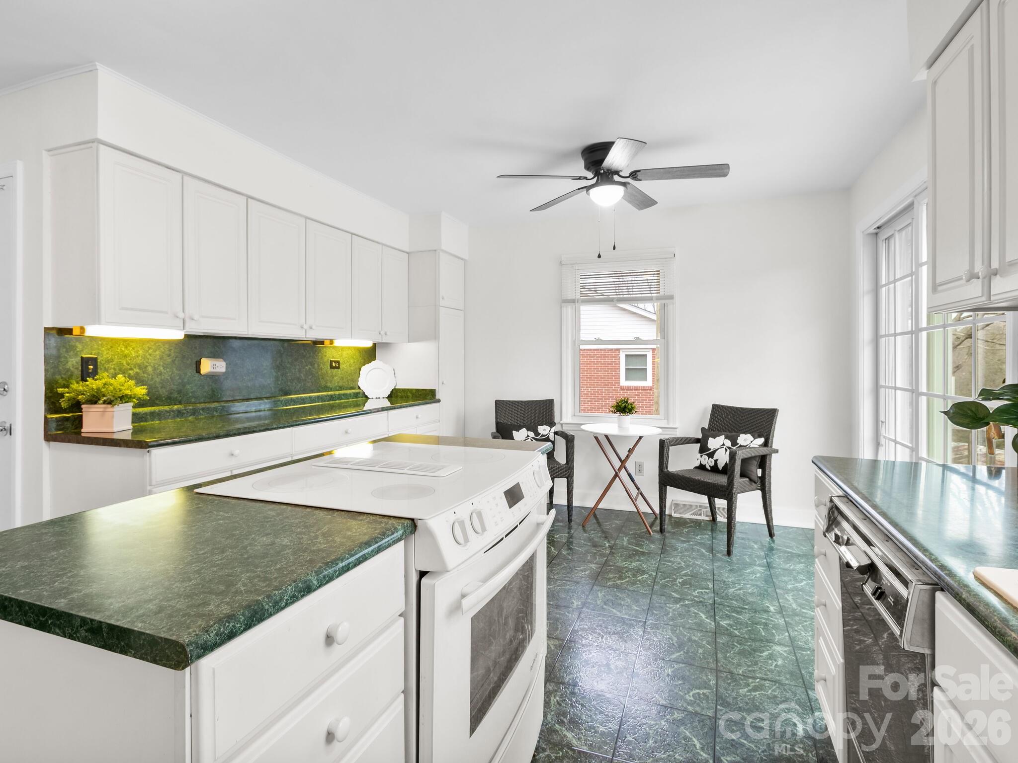 608 S Buena Vista Drive