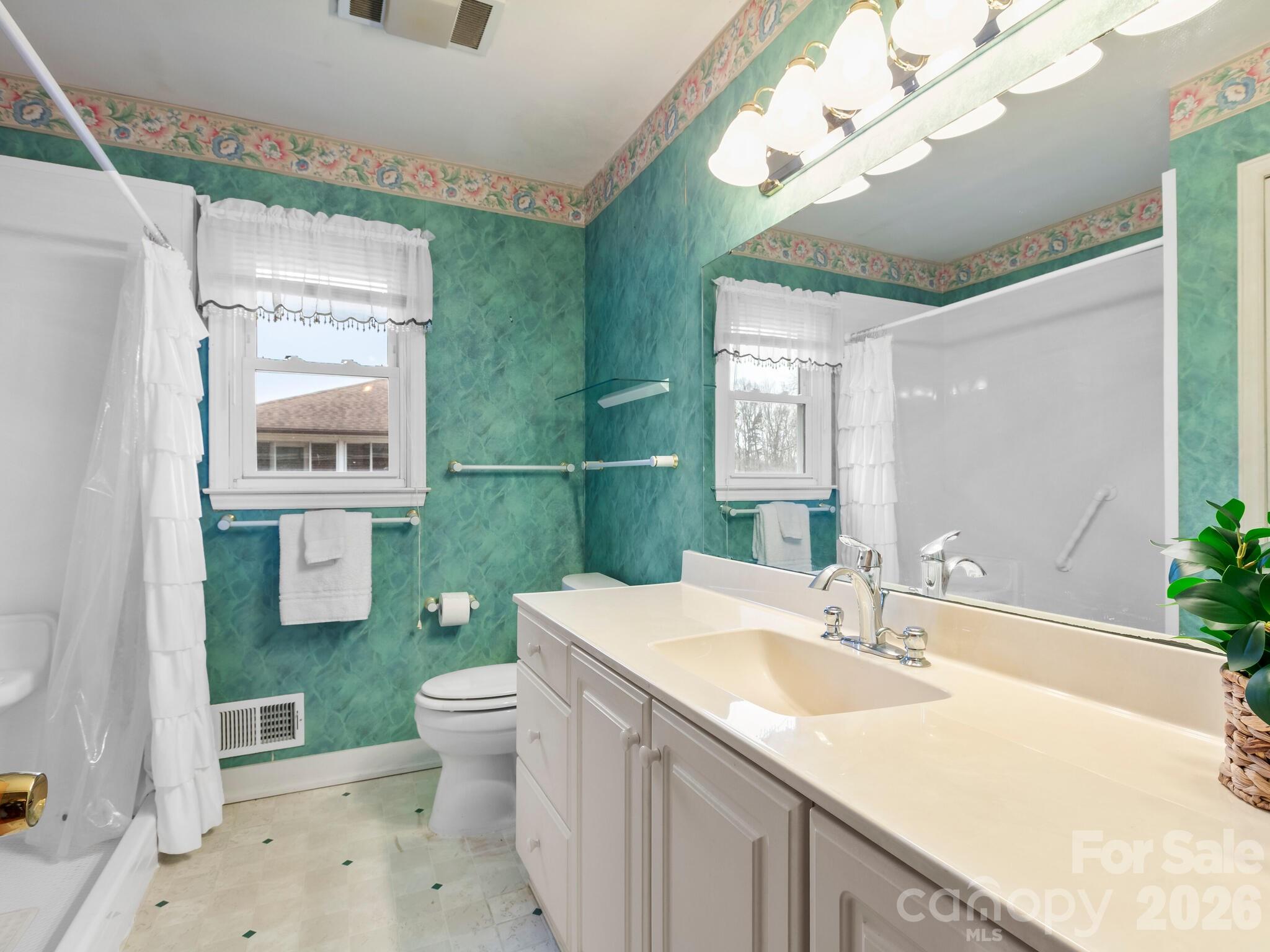 608 S Buena Vista Drive