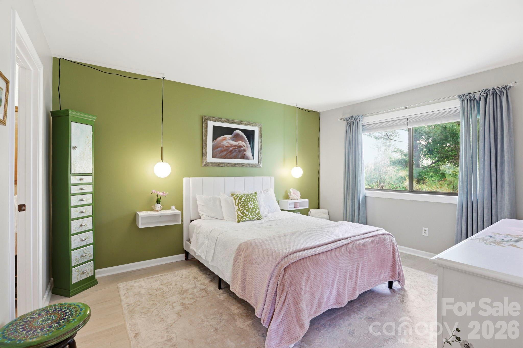581 Courtwood Lane Unit: 4