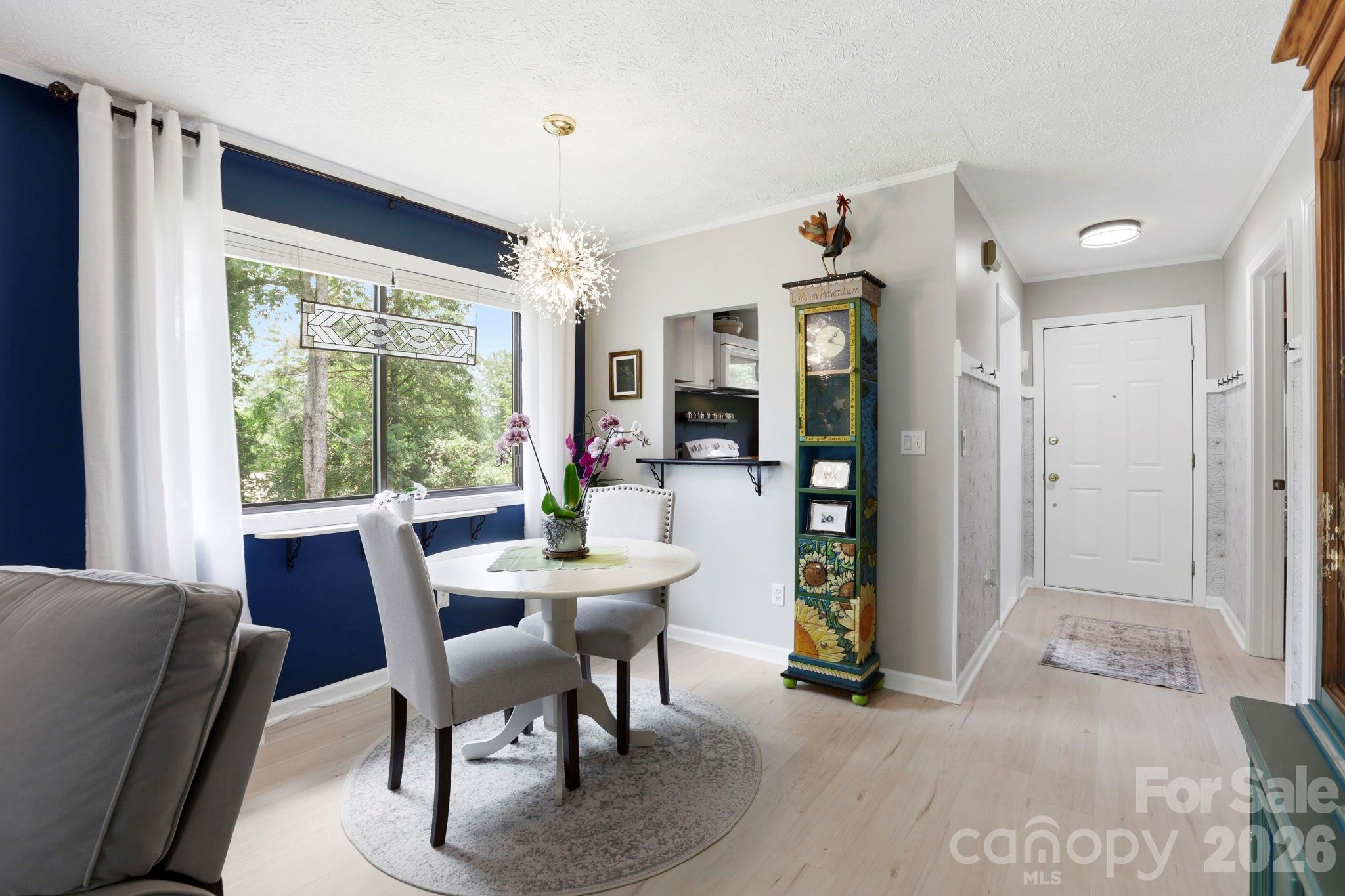 581 Courtwood Lane Unit: 4