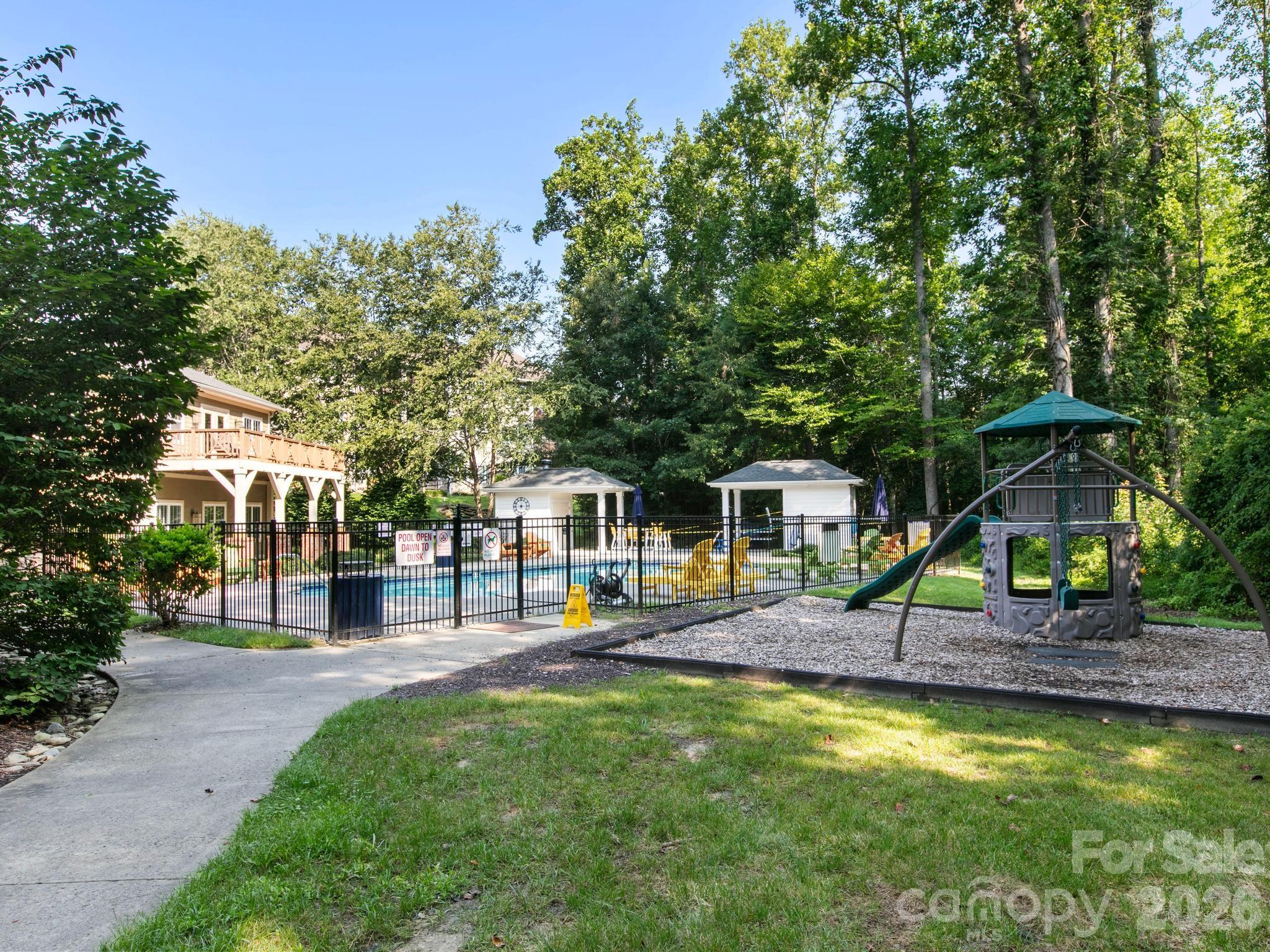 93 Foxden Drive Unit: 102