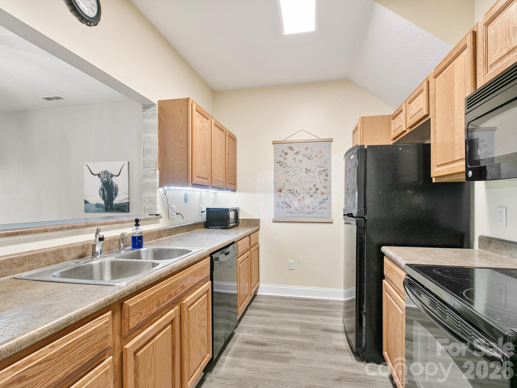93 Foxden Drive Unit: 102