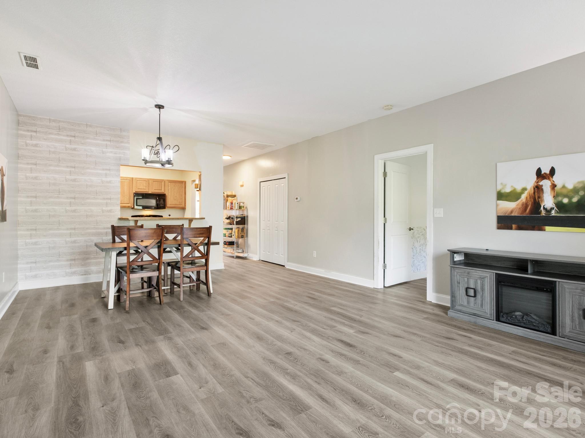 93 Foxden Drive Unit: 102