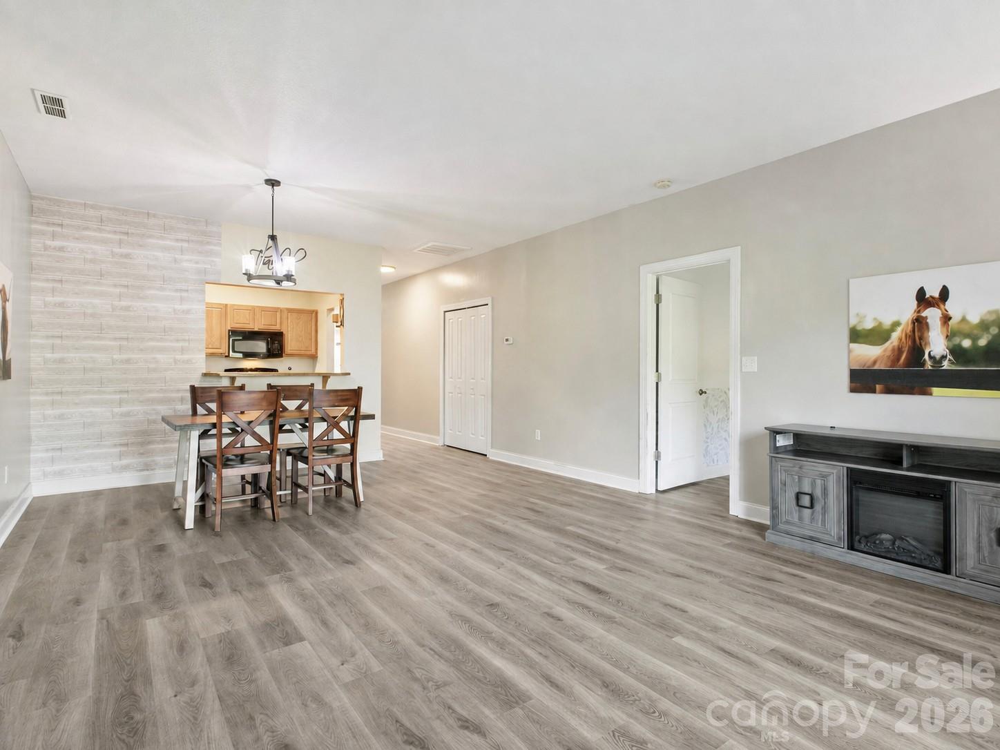 93 Foxden Drive Unit: 102