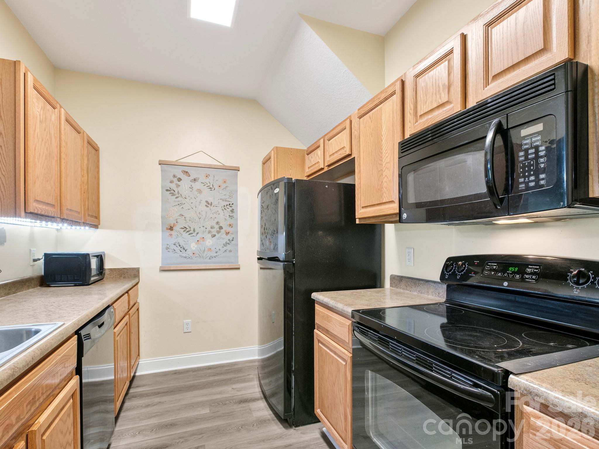 93 Foxden Drive Unit: 102