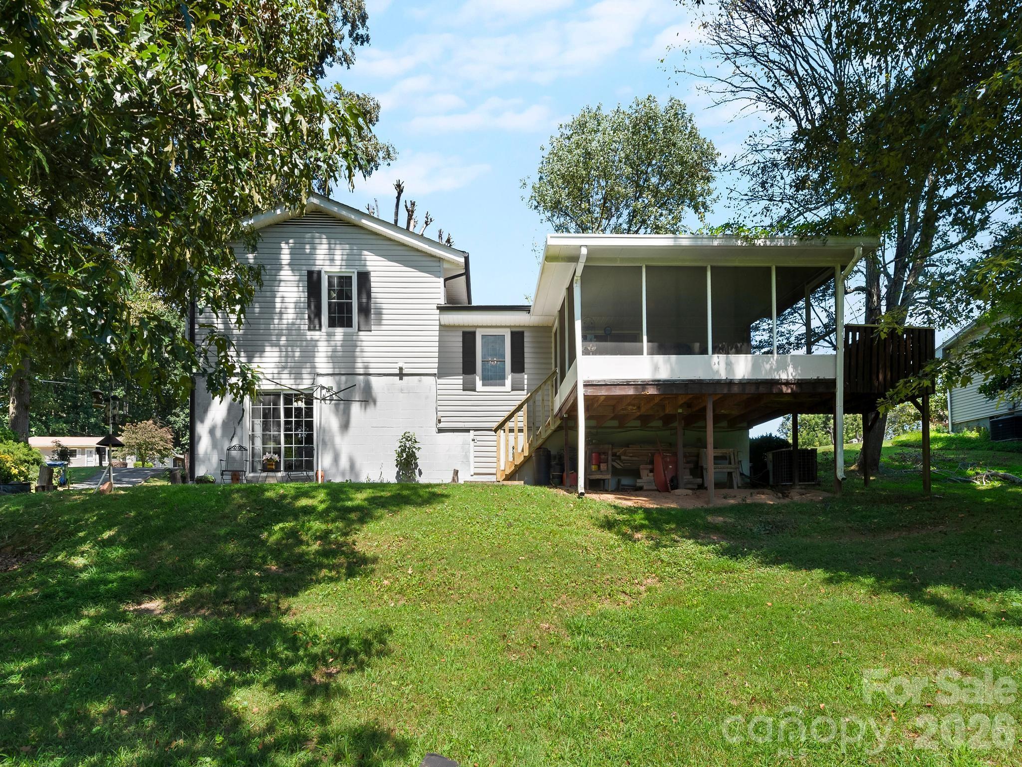 86 Debra Lane