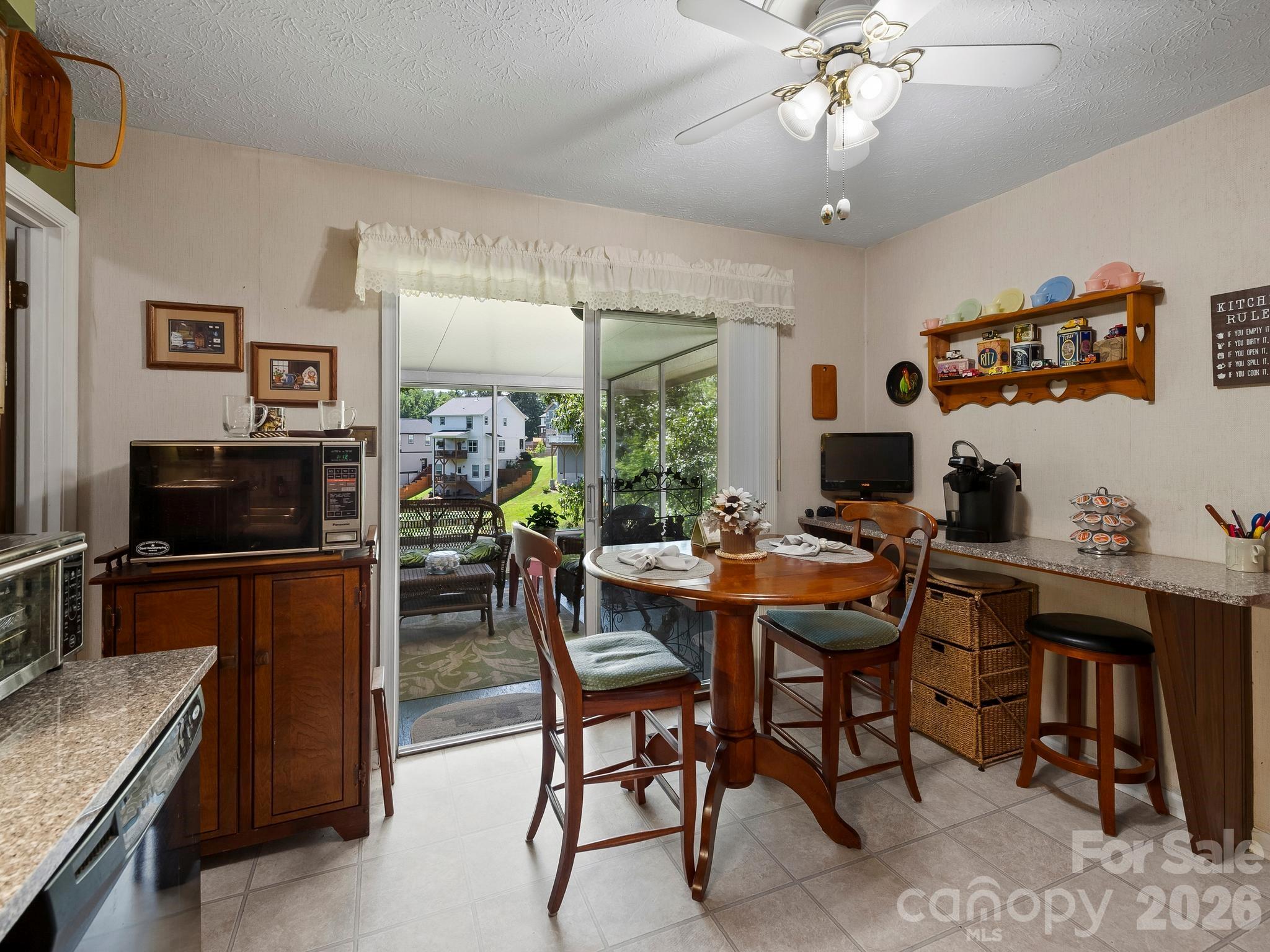 86 Debra Lane