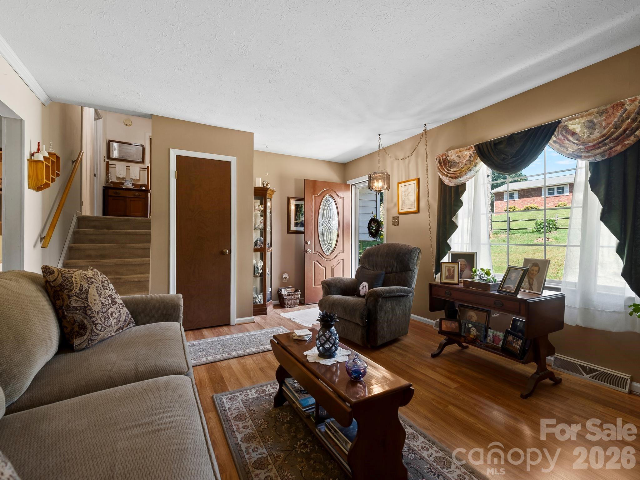 86 Debra Lane