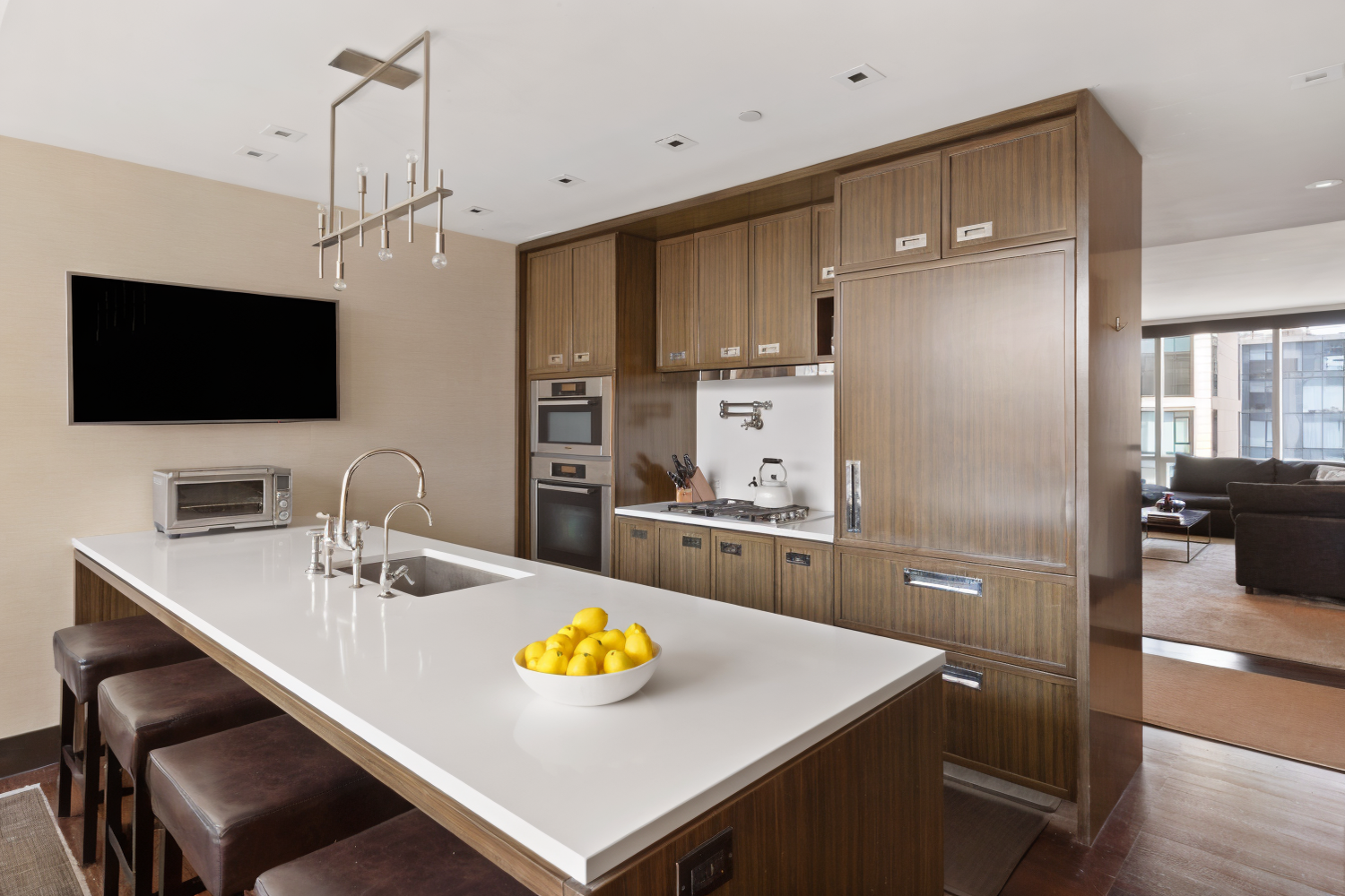 151 E 85TH Street 17J