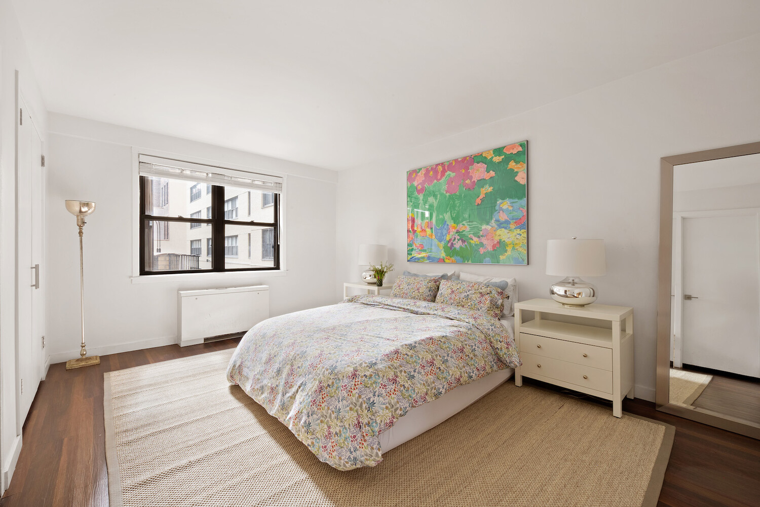 201 E 28TH Street 2R