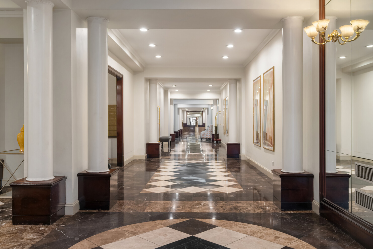 305 E 72ND Street 10A