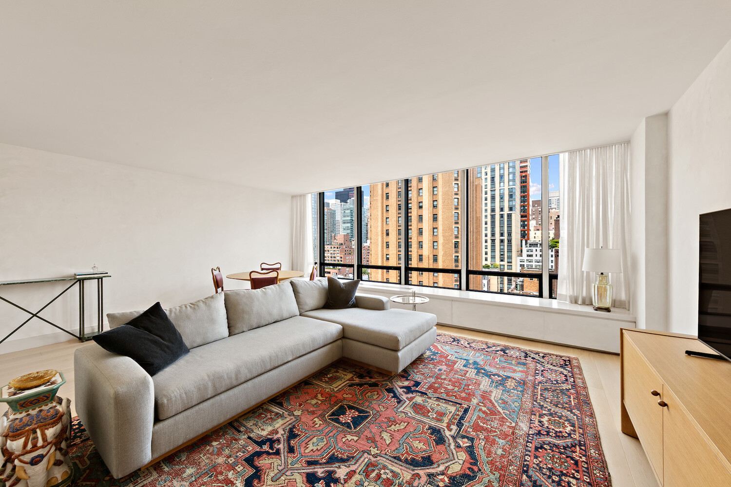 860 UNITED NATIONS Plaza 14D