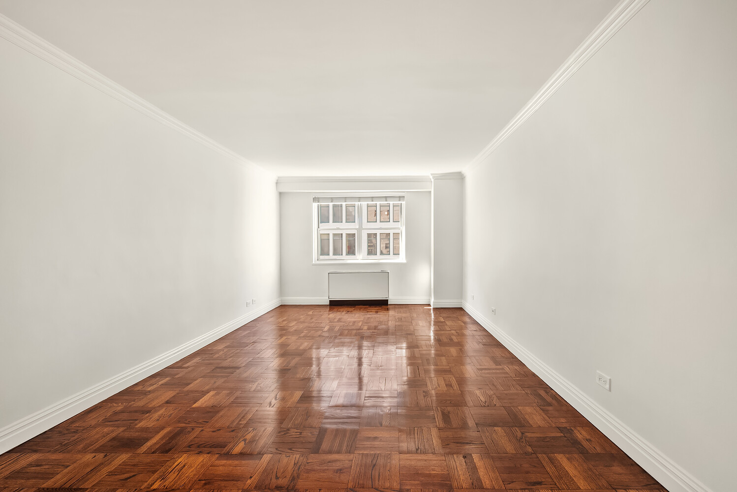 70 E 10TH Street 15V
