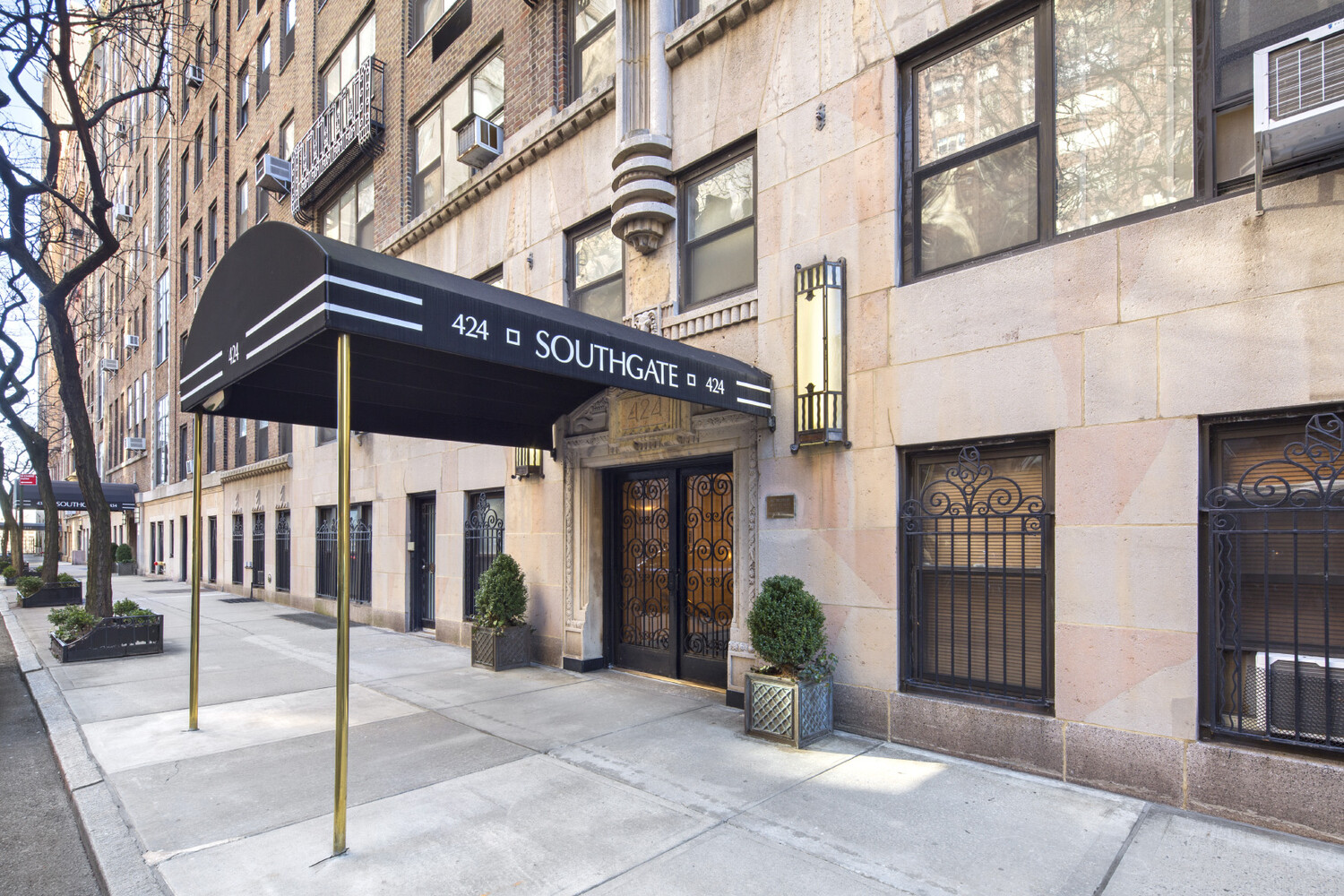 424 E 52ND Street 4D
