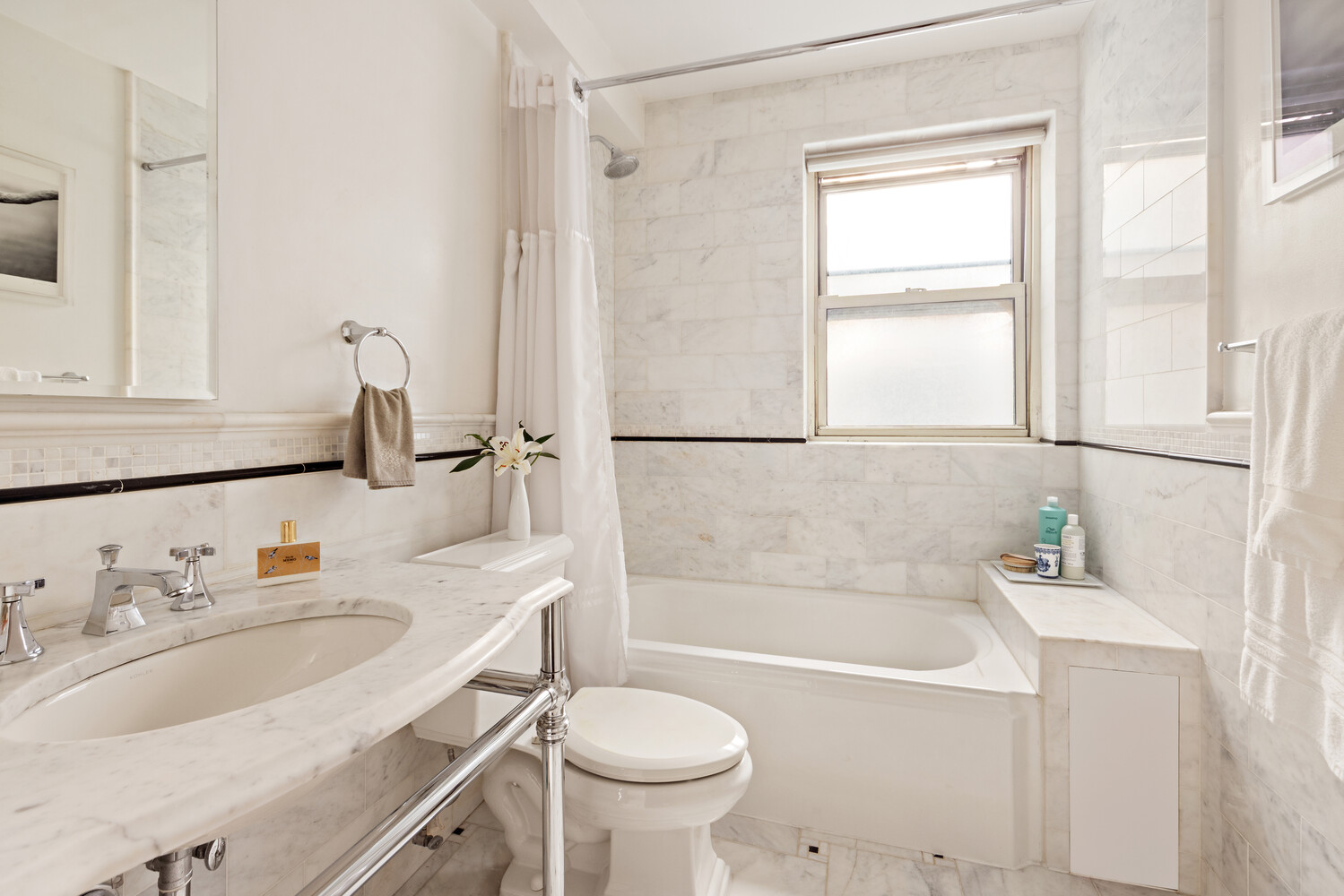 424 E 52ND Street 4D