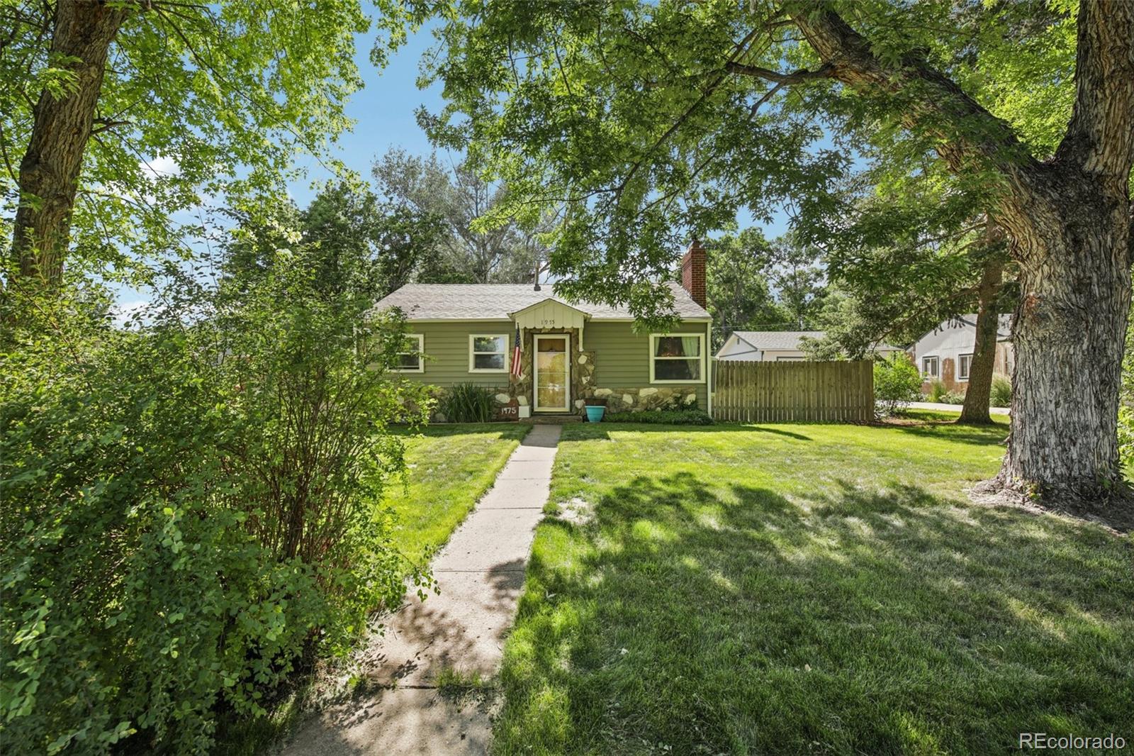 1975 Cody Street