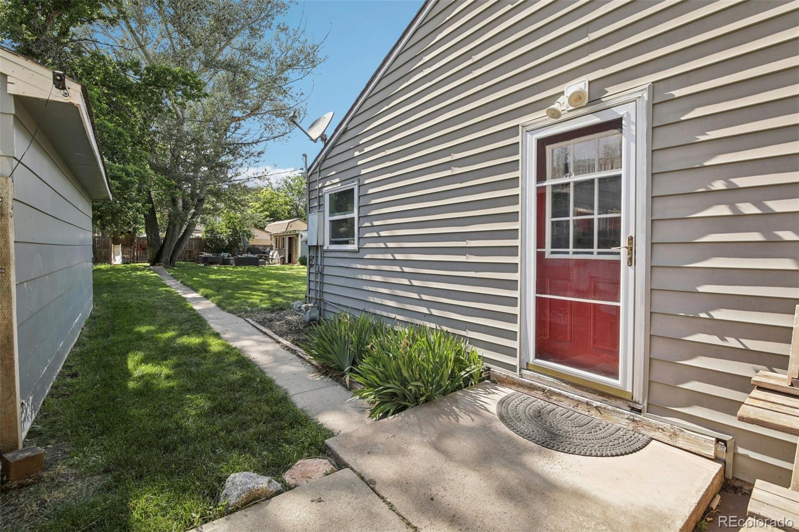 1975 Cody Street