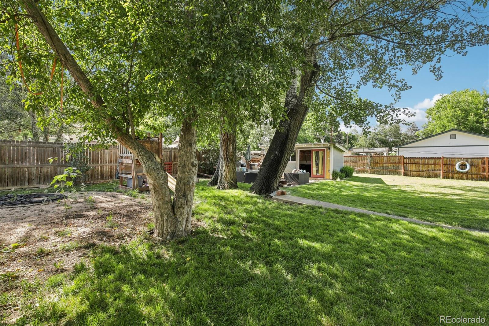 1975 Cody Street